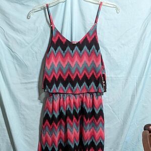 🆕NWT CHRISTINE V SPAGHETTI STRAP DRESS (FULLY LINED) - MEDIUM